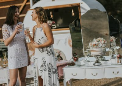 vintage caravan for hire Melbourne and surrounding regions for functions, birthdays, engagement parties and weddings